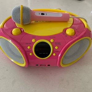 Singing Wood NP030AB-YP Portable Karaoke System.